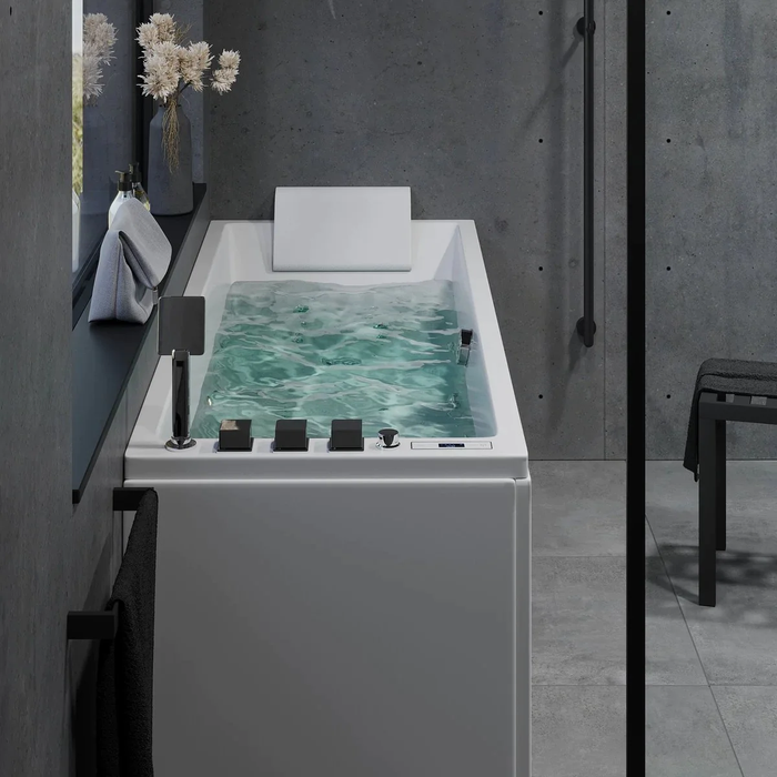 Svaneke Massage Bathtub Hydro+Air